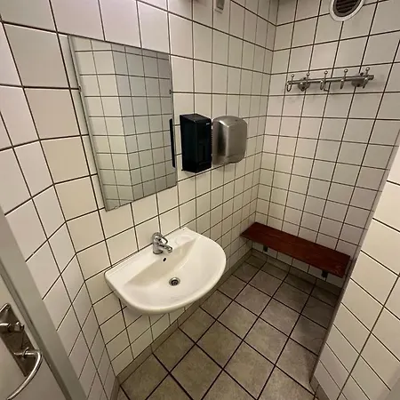 Veludstyret Bad, Med Indbygget Varme Og Gratis Wifi Botel Fåborg