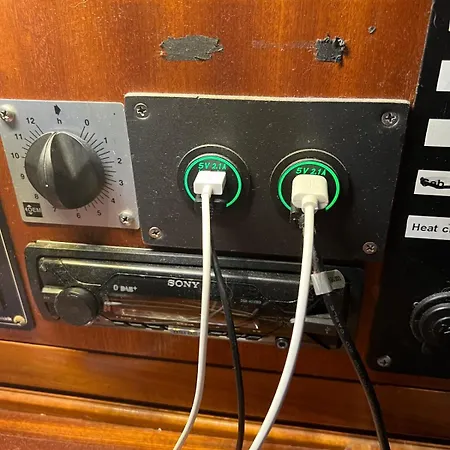 Botel Veludstyret Bad, Med Indbygget Varme Og Gratis Wifi Fåborg