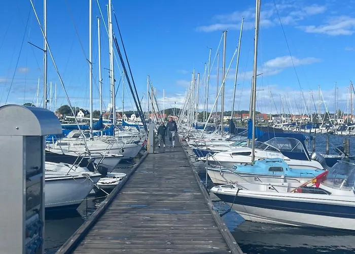 Veludstyret Bad, Med Indbygget Varme Og Gratis Wifi * فابورغ